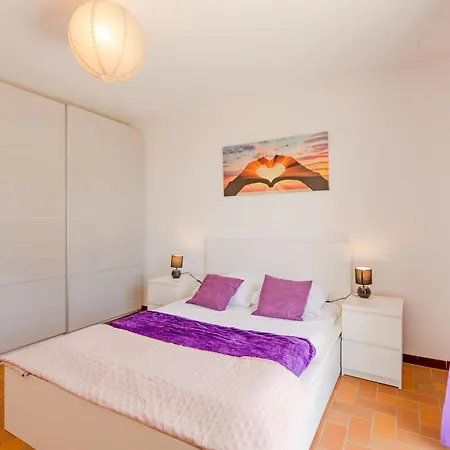 Le Forum De La Mer-1 By Interhome Apartamento Saint Aygulf